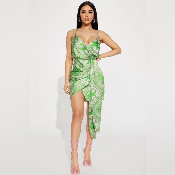 Fashion Nova Dresses & Skirts - Fashion nova - Brigitta Mini Dress - Green/combo